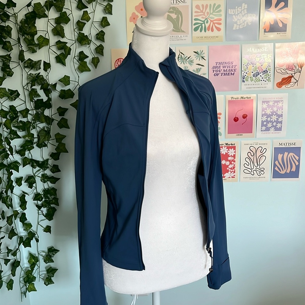 Lululemon define jacket *Nulu* Size 4